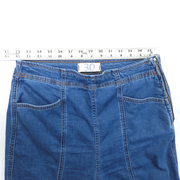 We The Free Flare Leg Women’s Jeans Denim Size 30 66170 - Picture 8 of 10